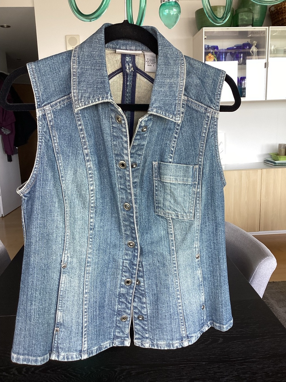 Chico's Light Blue Denim Sleeveless Button-Front Vest.